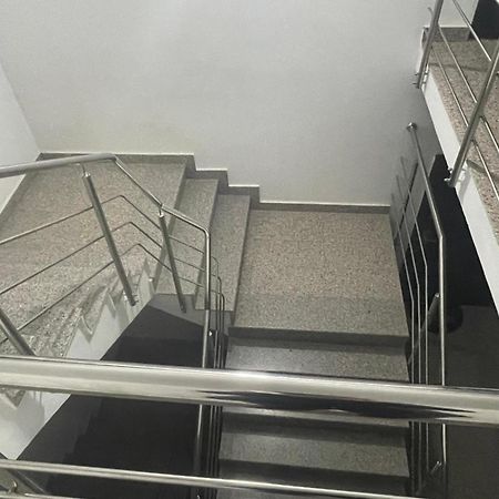 Apartament 2 Camere Tirgu Jiu Targu Jiu Ngoại thất bức ảnh